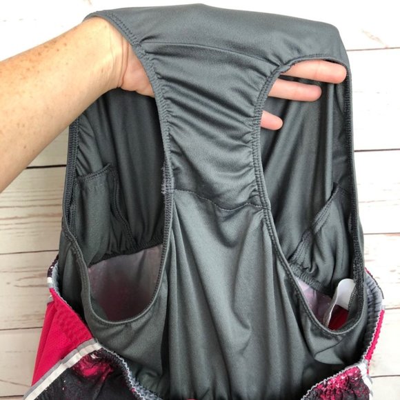 Nike Dri Fit Tempo Shorts Medium - Picture 6 of 6